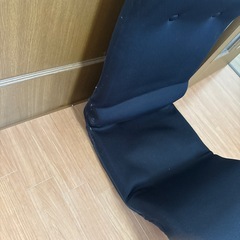 あまり使ってない座椅子の画像