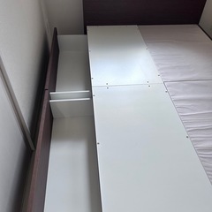 セミダブルベッドの画像