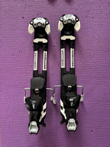 アトミックツアービンディング