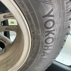 200系ハイエース　22年23週　スタッドレス　アイスガード　　アルミ付き　15インチ　目はかなりありますの画像