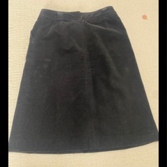 プーラフリーム　膝丈スカートの画像