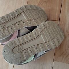 ニューバランス16.0センチの画像