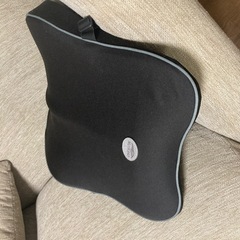 低反発腰クッション ランバーサポート の画像