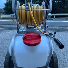 工進製ホース・タンク一体型エンジン動墳機
の画像