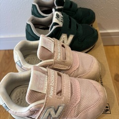 キッズ ニューバランス 2足セットの画像