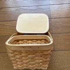 ハンドメイド用蓋付きカゴの画像