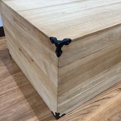 桐衣装箱【町田市再生家具】　1108の画像