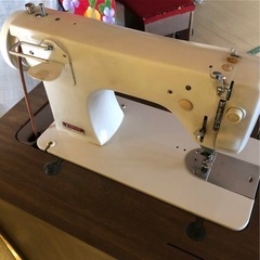 ブラザー　DELUXE 足踏みミシンの画像