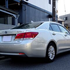 即乗りＯＫ クラウンハイブリッド ロイヤルサルーンG 衝突軽減ブレーキ レーダークルーズ HDDナビ フルセグTV Bluetooth バックモニター コーナーセンサー HID ETCの画像