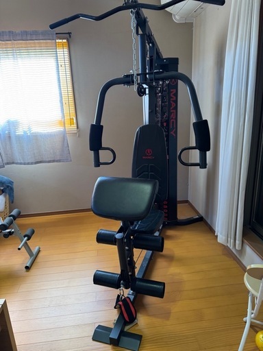 トレーニングマシン