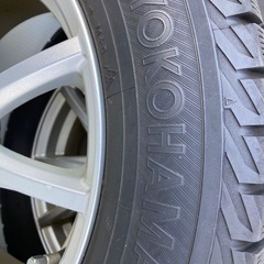 スタッドレスタイヤの画像