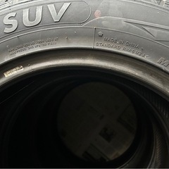 【美品】スタッドレスタイヤ　4本セット　SUVの画像