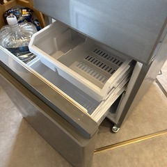 【美品
】AQUA冷蔵庫 の画像