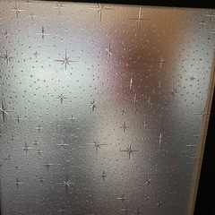 24日まで　　ガラス戸③の画像