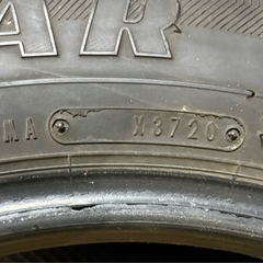 205/65R16 グッドイヤー スタッドレスタイヤ タイヤのみ4本 2020年製造の画像