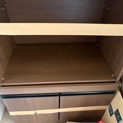 食器棚、電子レンジなど置く棚の画像