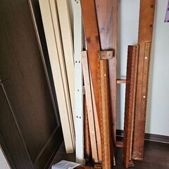 ダブルベッドフレームの画像