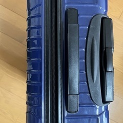 リモワ　キャリーケースの画像