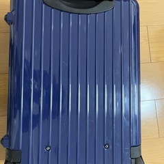 リモワ　キャリーケースの画像