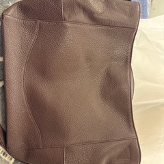 本革ショルダーバッグ
の画像