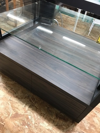 値下げしました！！　￥14980-→￥12980-　ジャングルジャングル貝塚店　ガラスラック　ガラス陳列棚　お洒落　キャスター付き　貝