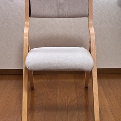 折りたたみダイニングチェア の画像