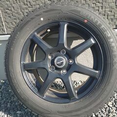 ホイル付きスタッドレスタイヤ　215／60R16の画像