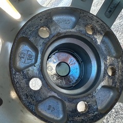 1シーズンのみイボ残り2023年195/65R15スタッドレス30プリウスからwedsジョーカーの画像