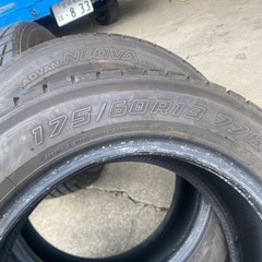 YOKOHAMA タイヤの画像