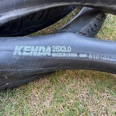 ファットバイクのタイヤ＆チューブの画像