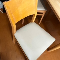 ダイニングテーブル&チェア4脚セットの画像