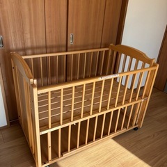 ベビーベッドの画像