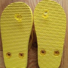 11月末削除　17cmくらい？バナナ🍌なビーチサンダルの画像