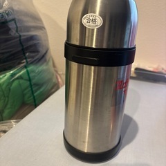 保溫保冷ボトルの画像