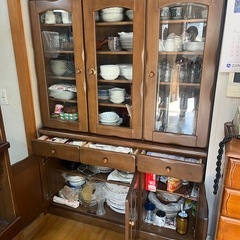 食器棚の画像