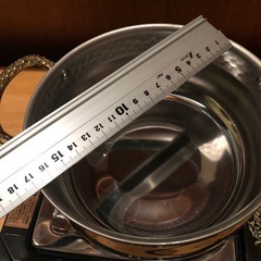 鍋と、保温機セットの画像