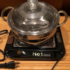 鍋と、保温機セットの画像