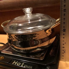 鍋と、保温機セットの画像