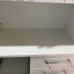 食器棚の画像