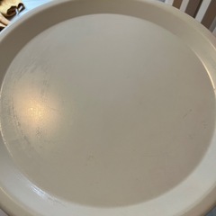 IKEA サイドテーブル　ラタン　ケーブル隠しの画像