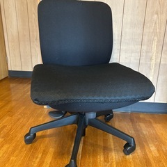 事務用いす椅子の画像