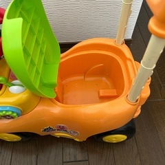 アンパンマン押しぐるまの画像