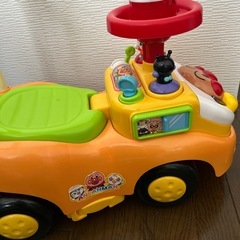 アンパンマン押しぐるまの画像