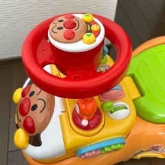 アンパンマン押しぐるまの画像