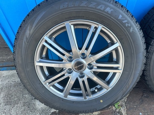 RUヴェゼル215/60R16スタッドレスBS2020年VRX
