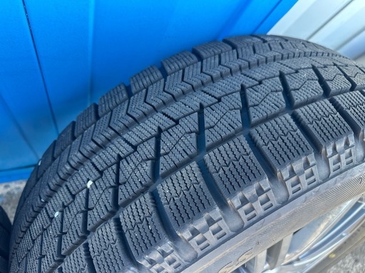 RUヴェゼル215/60R16スタッドレスBS2020年VRX