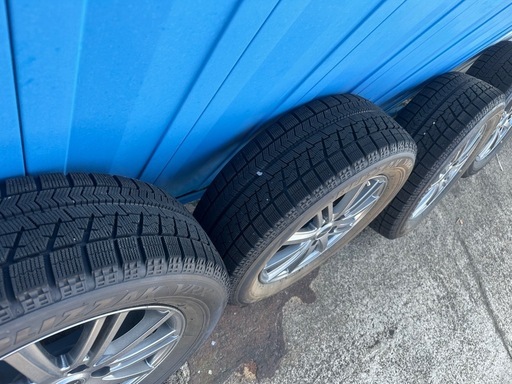 RUヴェゼル215/60R16スタッドレスBS2020年VRX