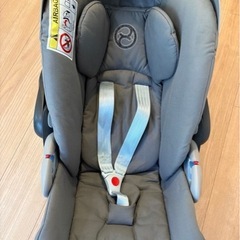 サイベックス Z2 I-size チャイルドシート アダプター付きの画像