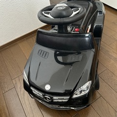 子供自動車の画像