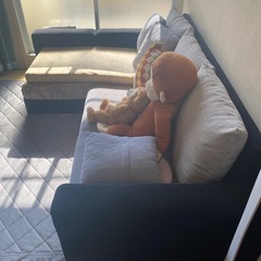 三人掛けソファーの画像